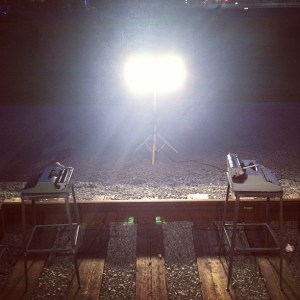 write fight! typewriters alone